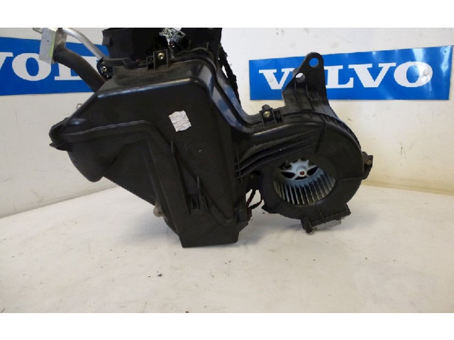Вентилятор печки    8687638, 30733954   Volvo XC90