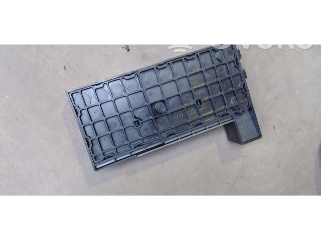 Pojistková skříňka 7H0937550A Volkswagen Multivan T5 2010