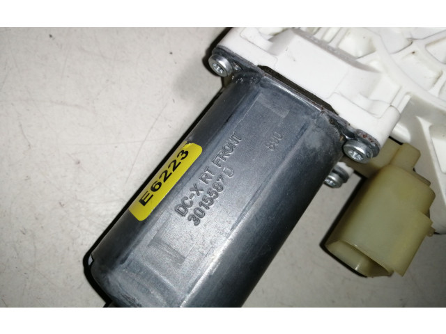 Передний двигатель механизма для подъема окон