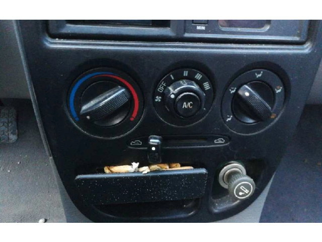 Модуль блока управления кондиционером    KIA Rio