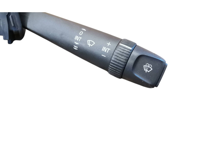 Ручка стеклоочистителей 31268581 Volvo S60