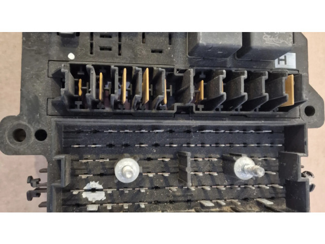 Pojistková skříňka P4707794 Chrysler Voyager 2003