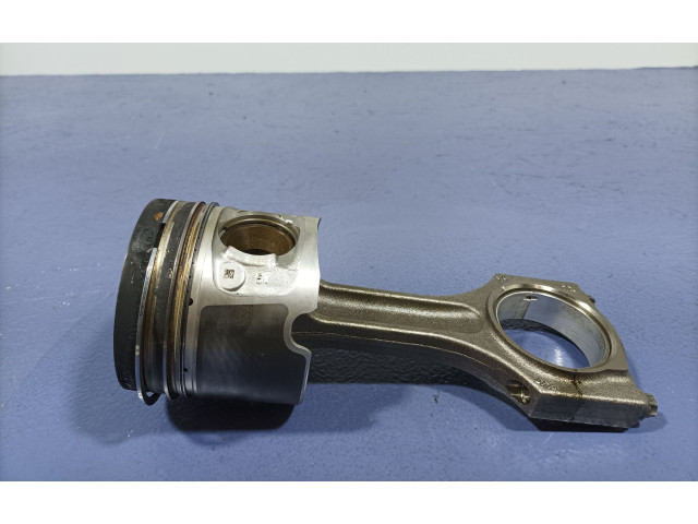 Píst 7810825, 7810825 BMW X1 E84