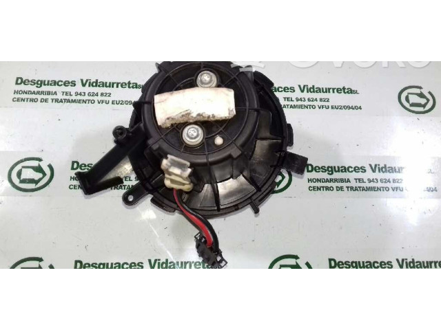 Вентилятор печки Audi A4 Allroad