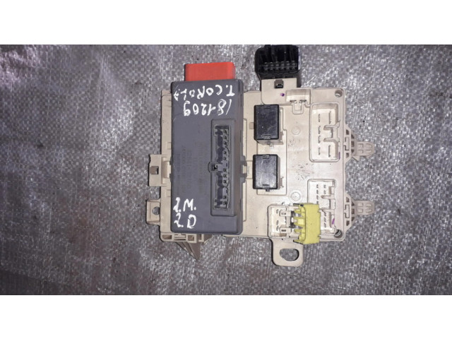   Pojistková skříňka 8264112150   Toyota Corolla E110 2002