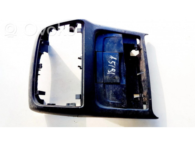 Другая деталь салона