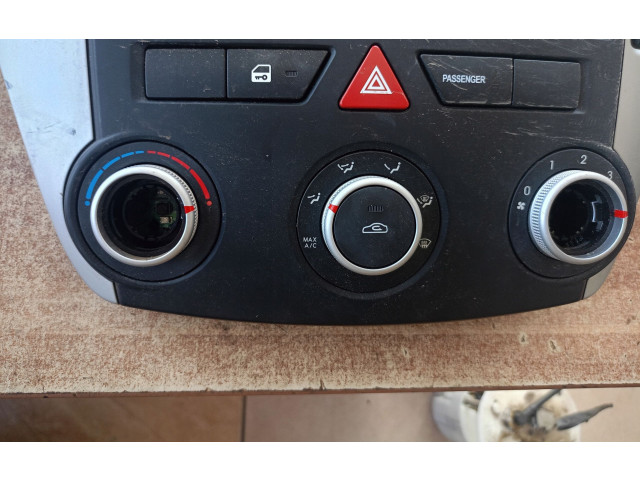 Блок управления климат-контролем KIA Ceed