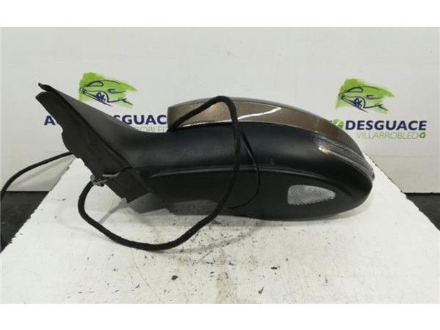 Зеркало электрическое Skoda Yeti (5L) 2009 - 2017 года