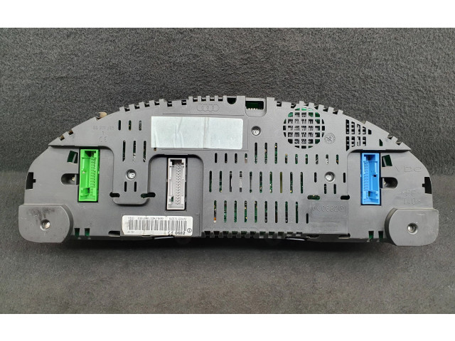 Спидометр (приборный щиток)  4B0920981J   Audi A6 S6 C5 4B 