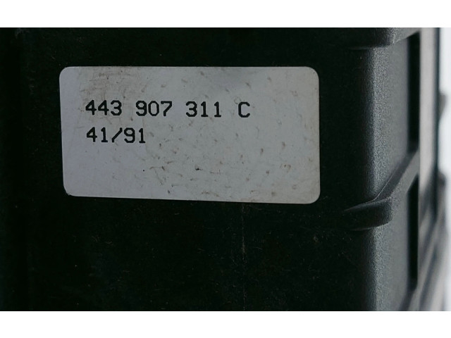 Блок управления двигателя 0261200273, 443907311C Audi 80 90 S2 B4