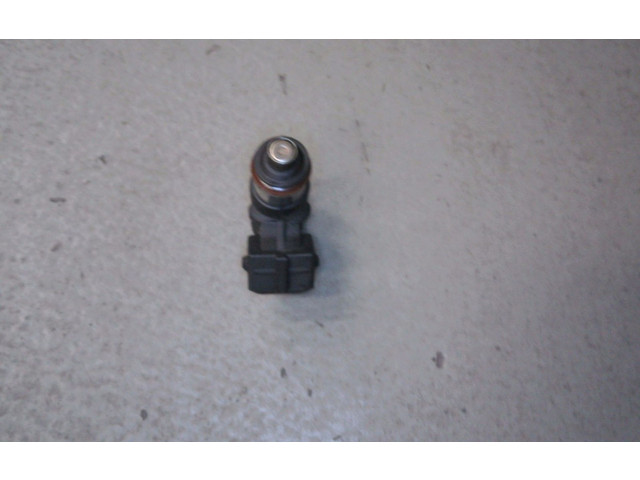 Форсунка 8200292590, 8200292590    Renault Twingo II   