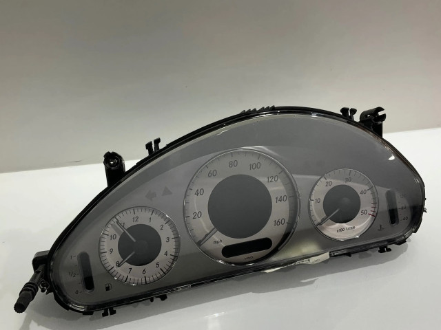Панель приборов A2115404948, 006146   Mercedes-Benz E W211       