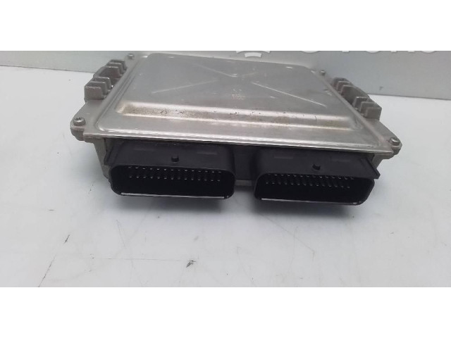 Блок управления двигателя 616000395 Dacia Logan II