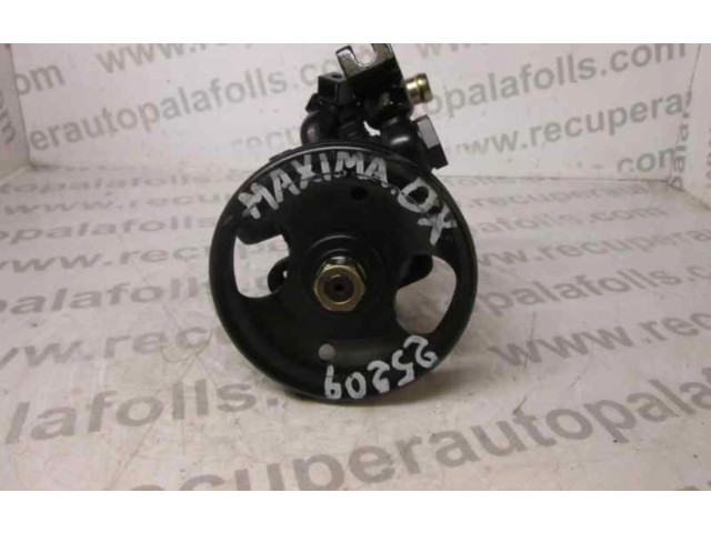 Насос усилителя руля Nissan Maxima