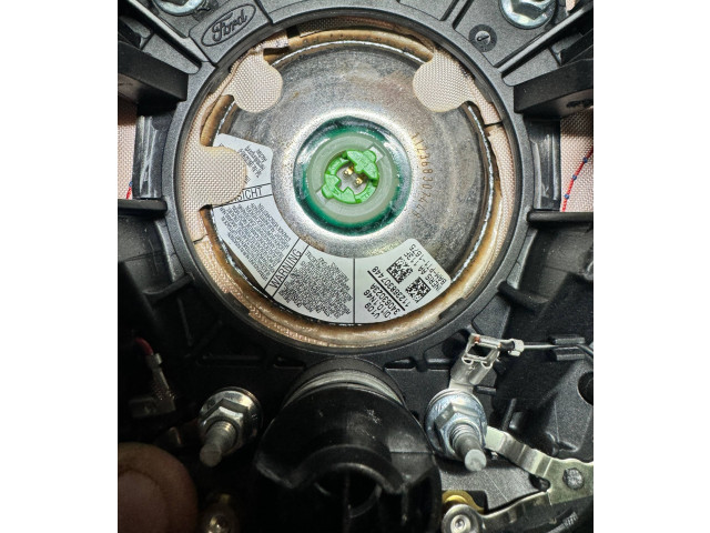 Подушка безопасности водителя AM51R042B85   Ford Focus