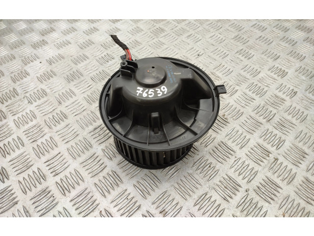 Вентилятор печки 1K1819015E Volkswagen Caddy