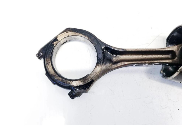 Поршень с шатуном Skoda Superb B5 (3U)