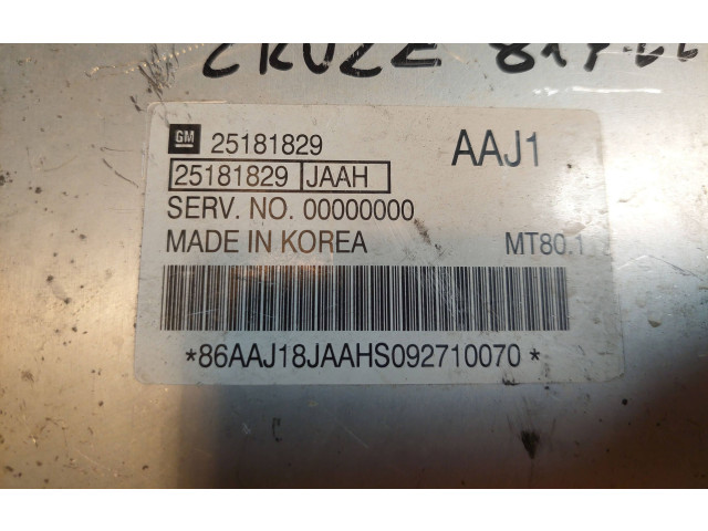 Блок управления двигателем Блок управления 25181829, MT80.1   Chevrolet Cruze