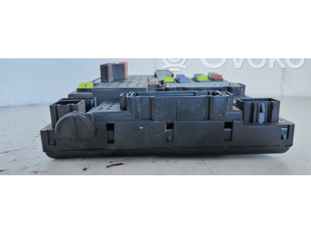 Блок предохранителей 8676391, 12217799   Volvo XC90    