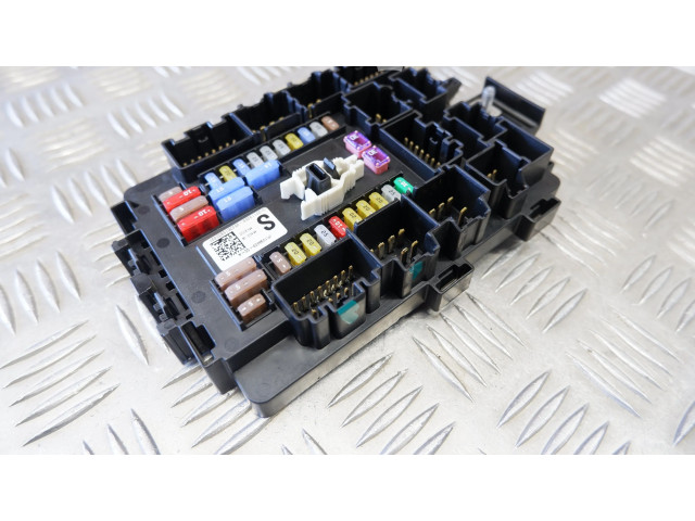 Блок предохранителей 103440900A, 103440900A Tesla Model S