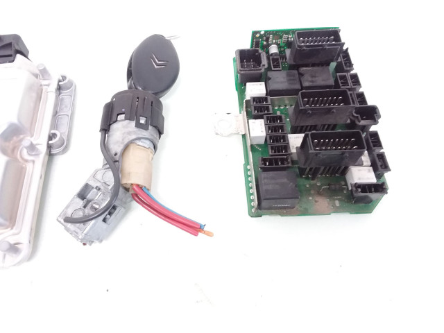 Рулевая рейка  Комплект зажигания 0281010808, 9644721080   Citroen C5 2001 - 2004 года