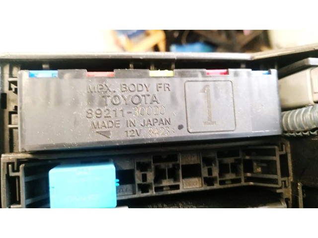 Блок предохранителей 8921130020, 89211-30020 Lexus GS 300 350 430 450H