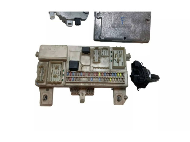 Блок предохранителей 8690720, 519096127   Volvo V50    