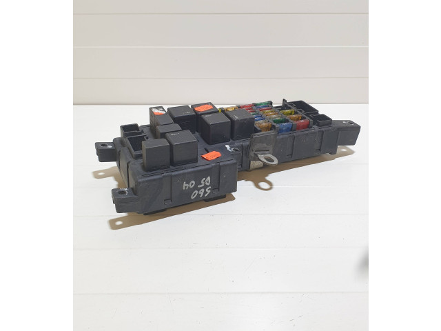 Блок предохранителей 8678449, 518828009 Volvo S60