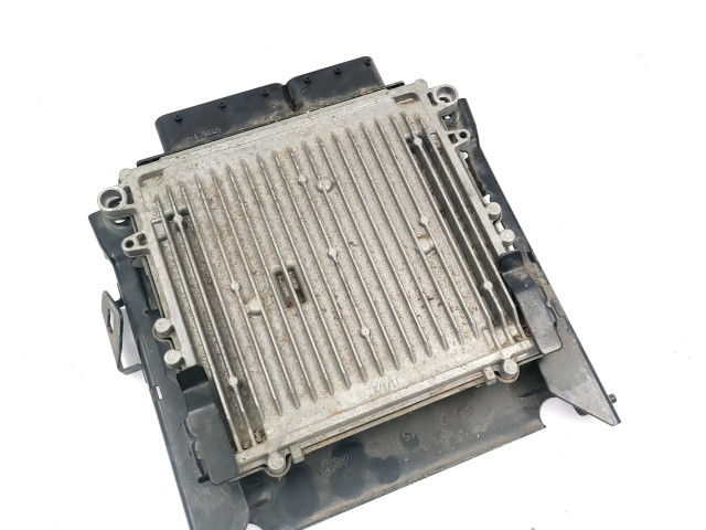 Řídící jednotka A6421509991, 0281813392 Mercedes-Benz E W211 2007