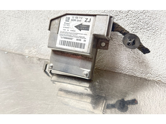 Блок подушек безопасности 13158712, ZJT0060002Q   Opel Meriva A