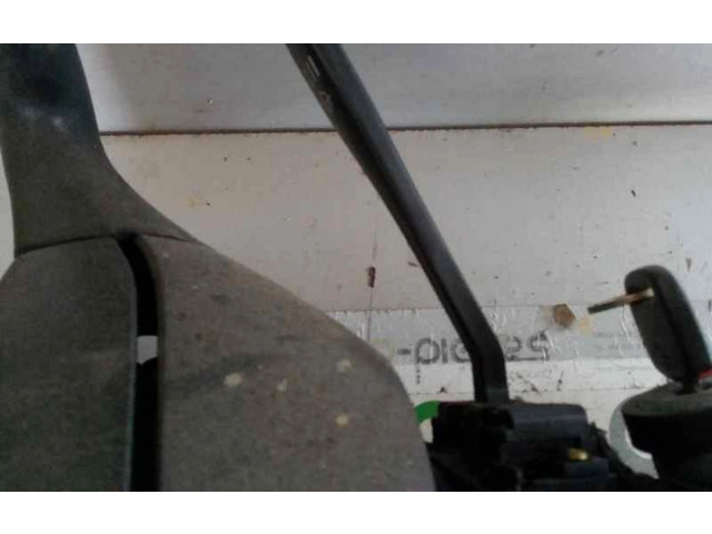 Ручка стеклоочистителей Nissan Almera