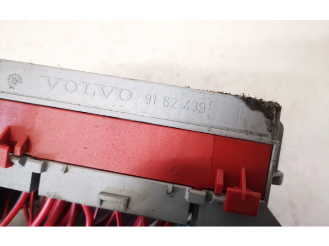 Блок предохранителей 9162439, 9162439 Volvo V70