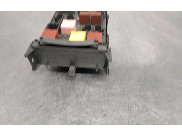 Pojistková skříňka 8200447435A Renault Espace IV 2002