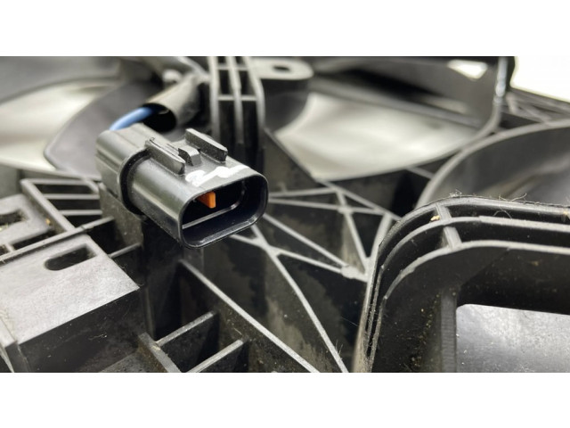 Вентилятор радиатора         Citroen C-Crosser 2.2