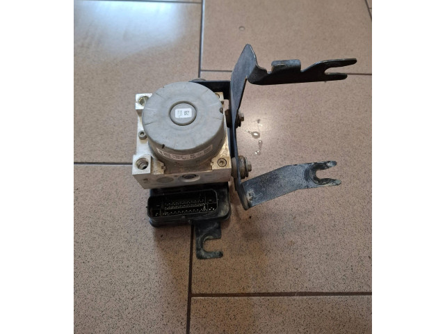 Блок АБС 476605810R Dacia Dokker