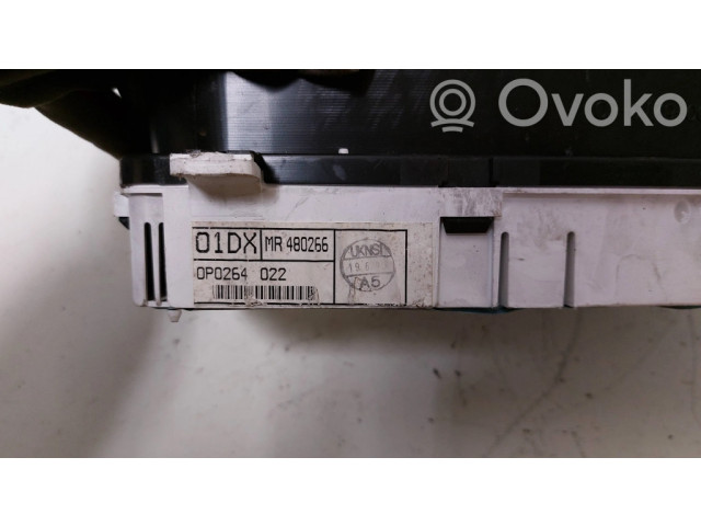 Панель приборов MR480266, 0P0264022 Mitsubishi Carisma