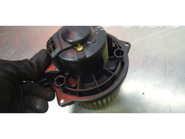 Вентилятор печки       Suzuki Jimny