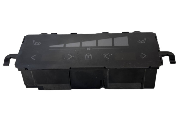 Блок управления климат-контролем P31674023, 19W426   Volvo XC90