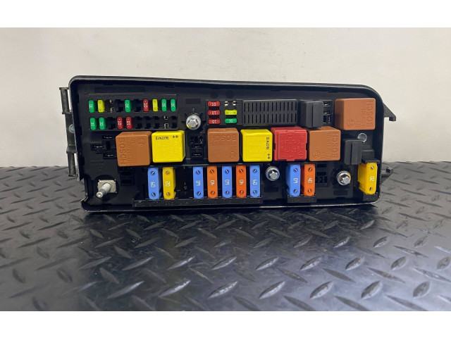 Блок предохранителей 12767115   Cadillac BLS    