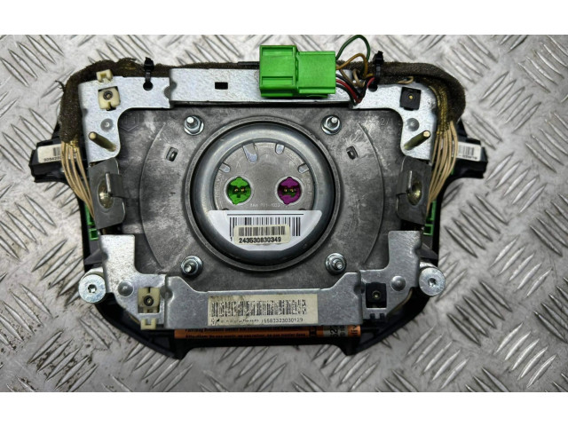 Подушка безопасности водителя 8686271, 243534890349 Volvo V70