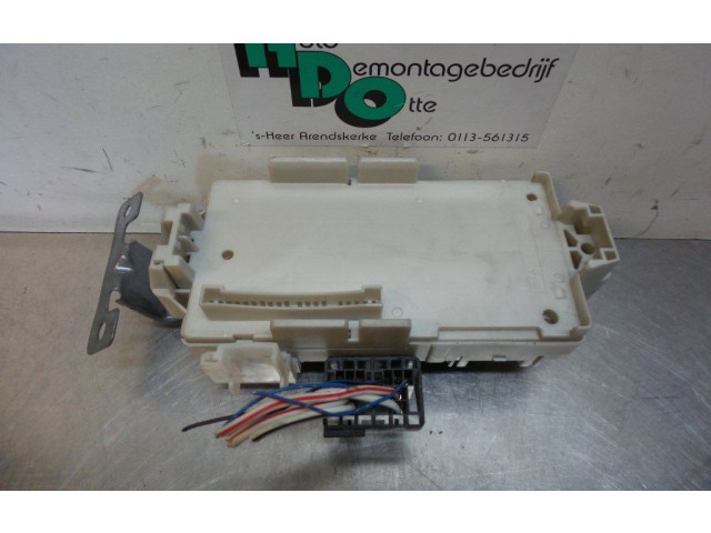 Блок предохранителей 410040445, 410040445 Mitsubishi Grandis