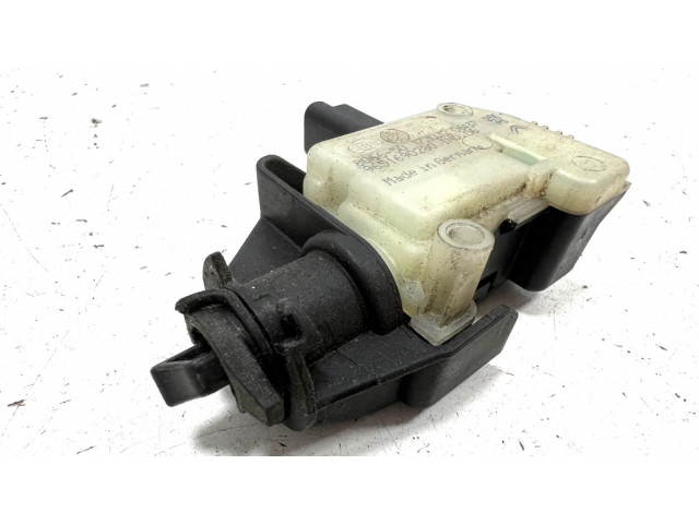 Degalų bako dangtelio spynos varikliukas