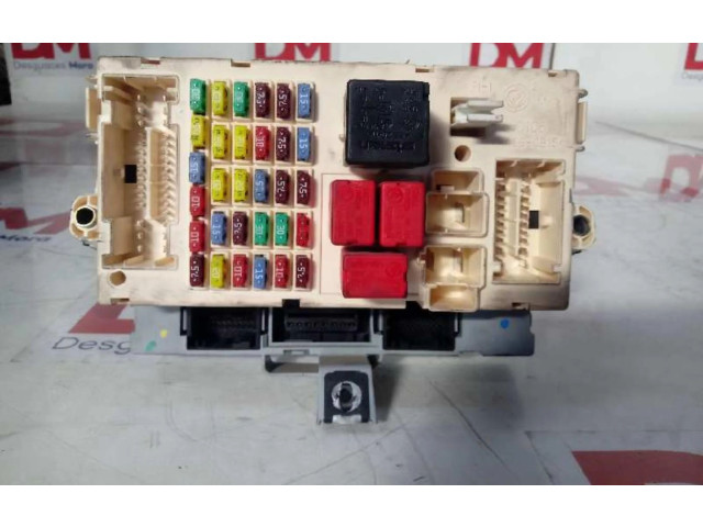 Блок предохранителей 60681000, 60681000 Alfa Romeo 166