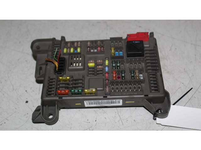   Pojistková skříňka    BMW X6 E71 2010