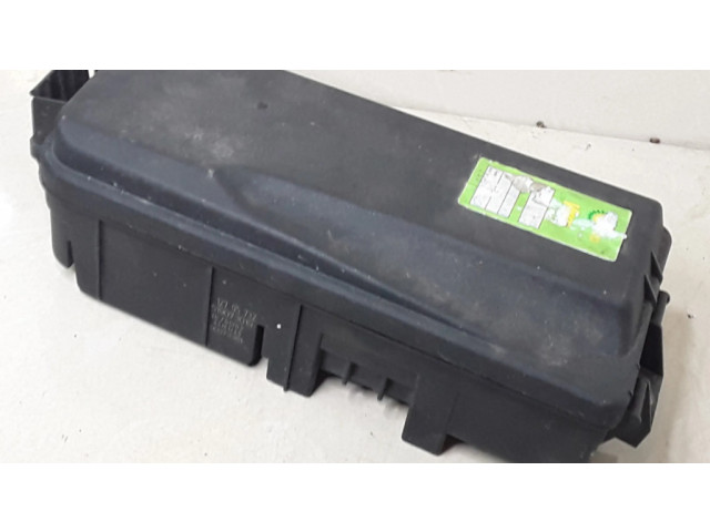 Блок предохранителей 12795732, 519073019 Saab 9-3 Ver2