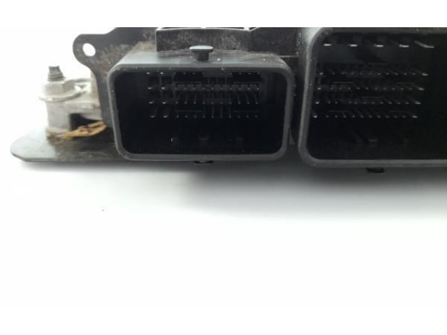 Блок управления двигателя 9805947380, 0281019817   Citroen Berlingo