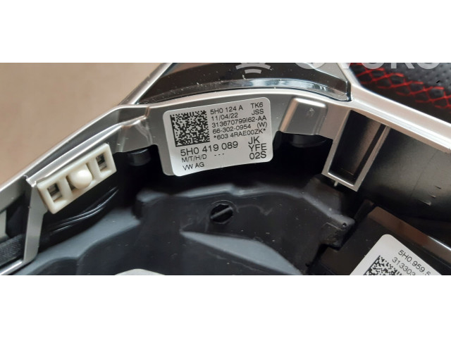 Руль Volkswagen Golf VIII 2019 - года 5H0419089JK