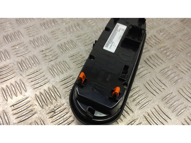 Блок управления климат-контролем 07356577920 Jeep Renegade