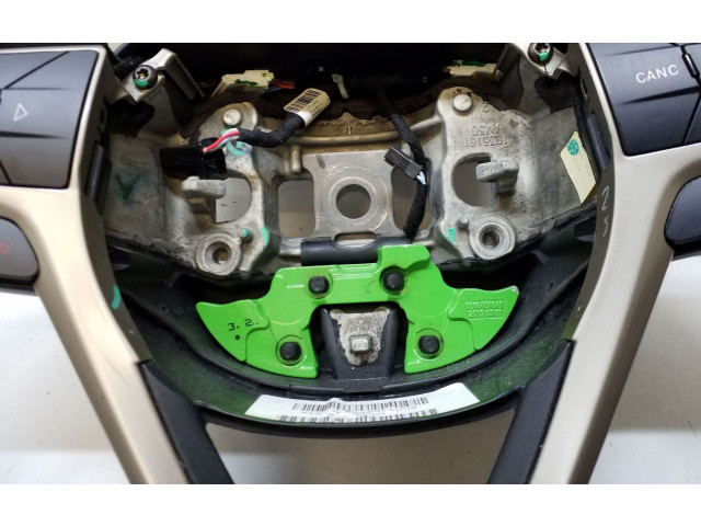 Руль Jeep Cherokee  2013 - 2020 года P1UU342X9AD      