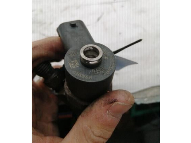 Vstřikovač Renault Espace IV G9T-742